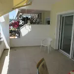 Seaside House דירה