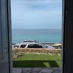 דירה Seaside House