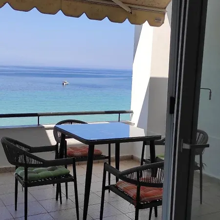 Seaside House Apartamento Siviri