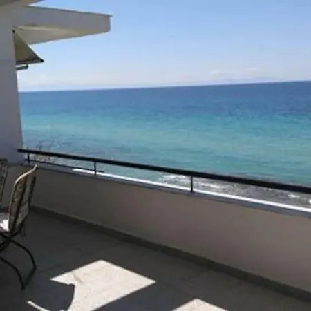 Seaside House Апартаменты *